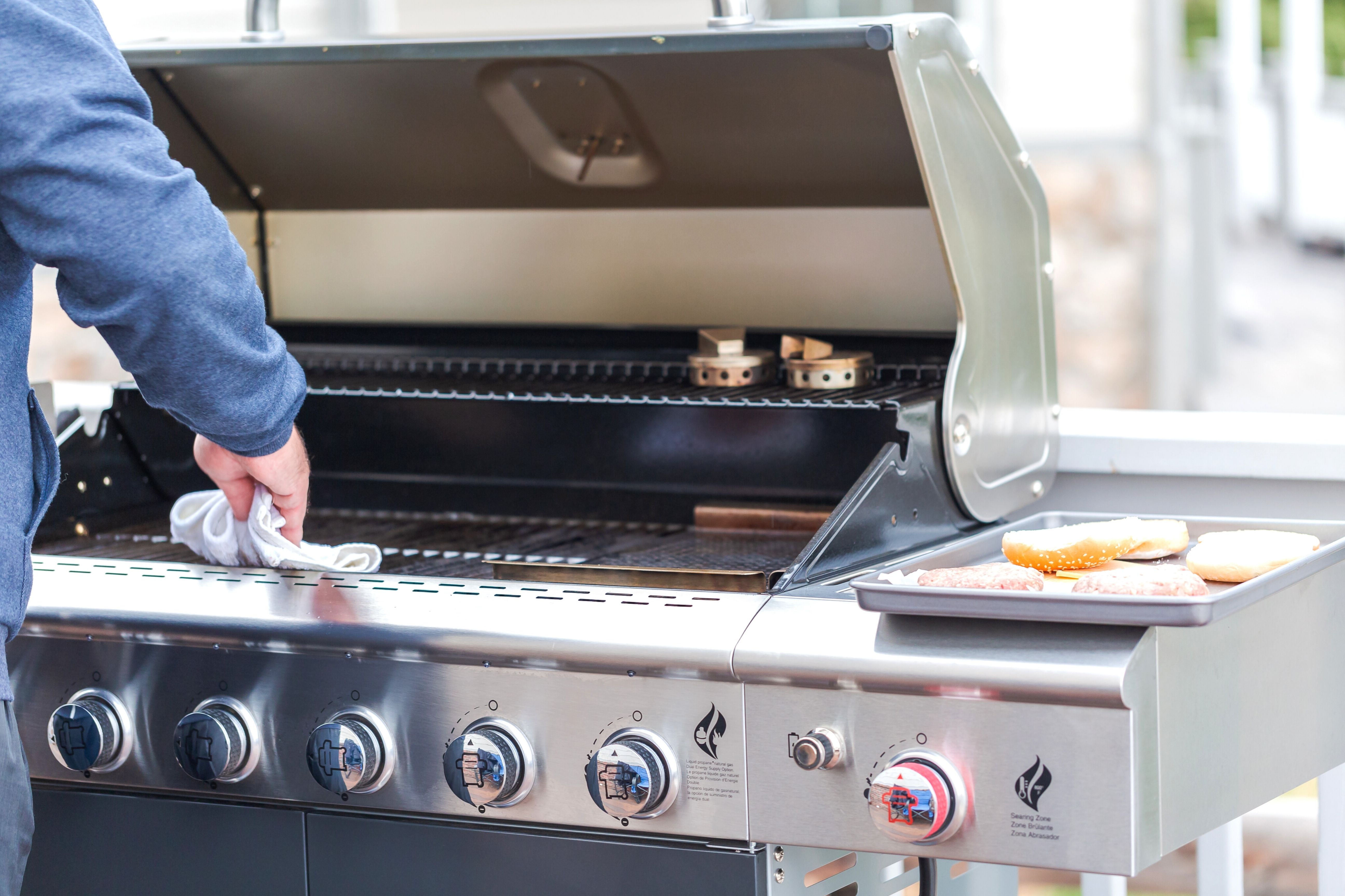 How to Maintain Your Gas Grill