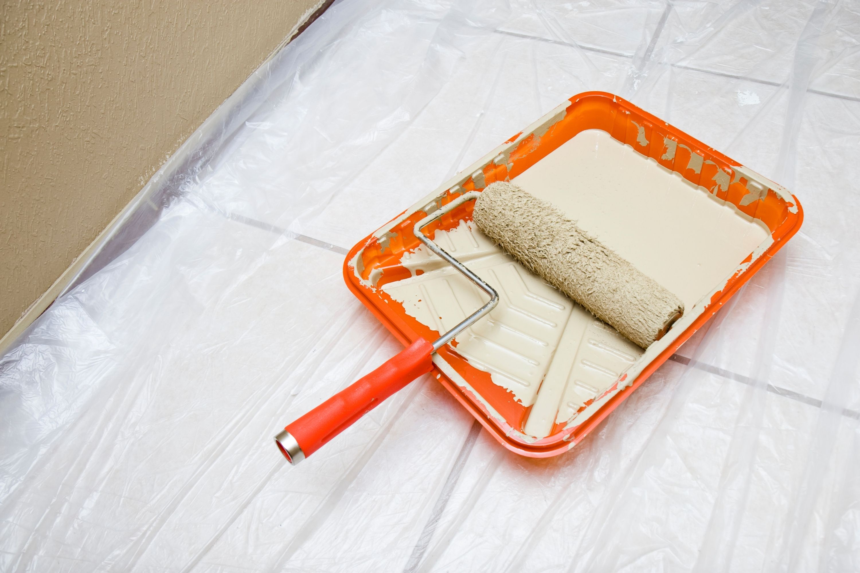 How to Clean a Paint Roller Tray