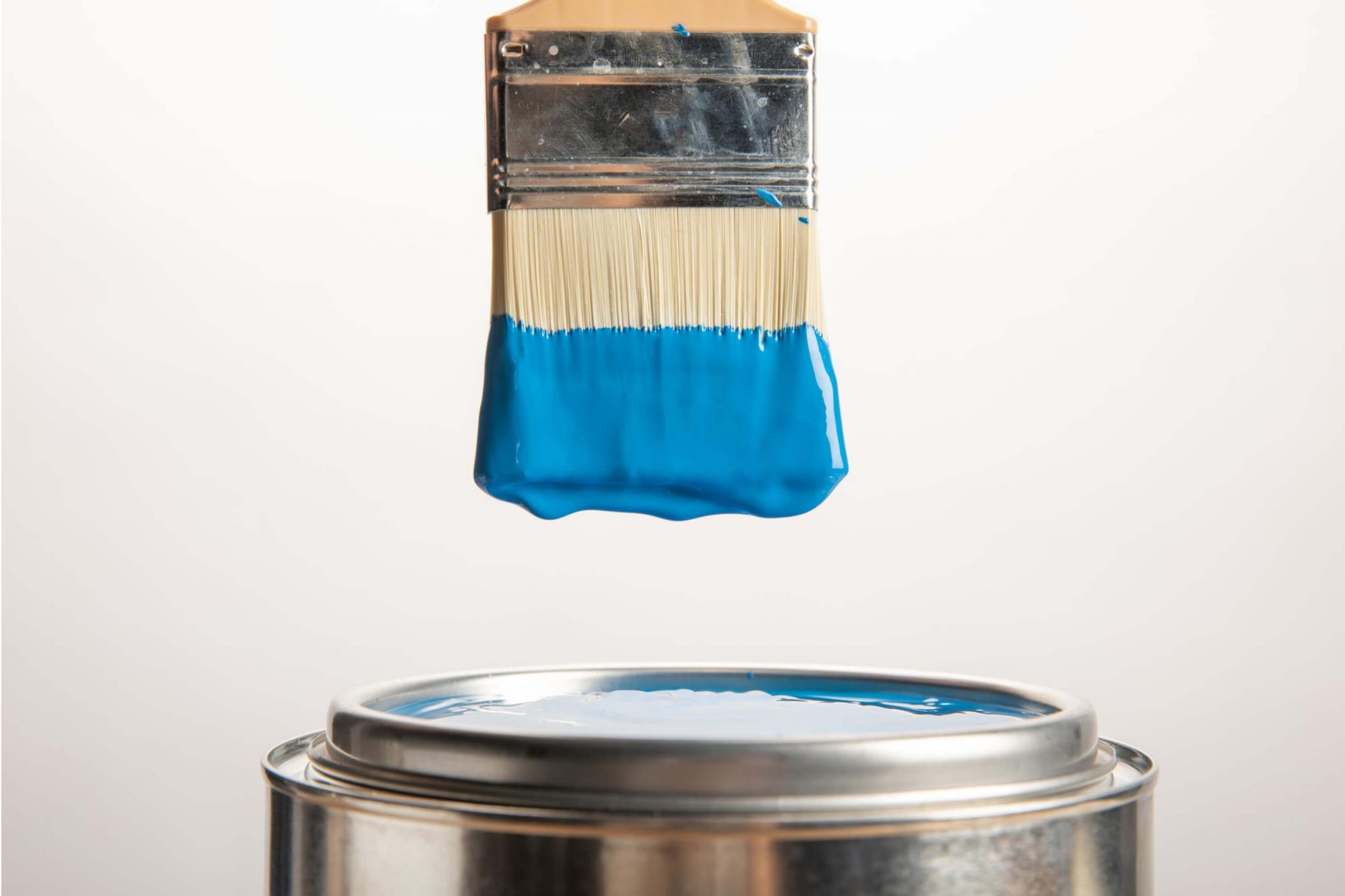 How to Remove Stains Left By the Oil Paints