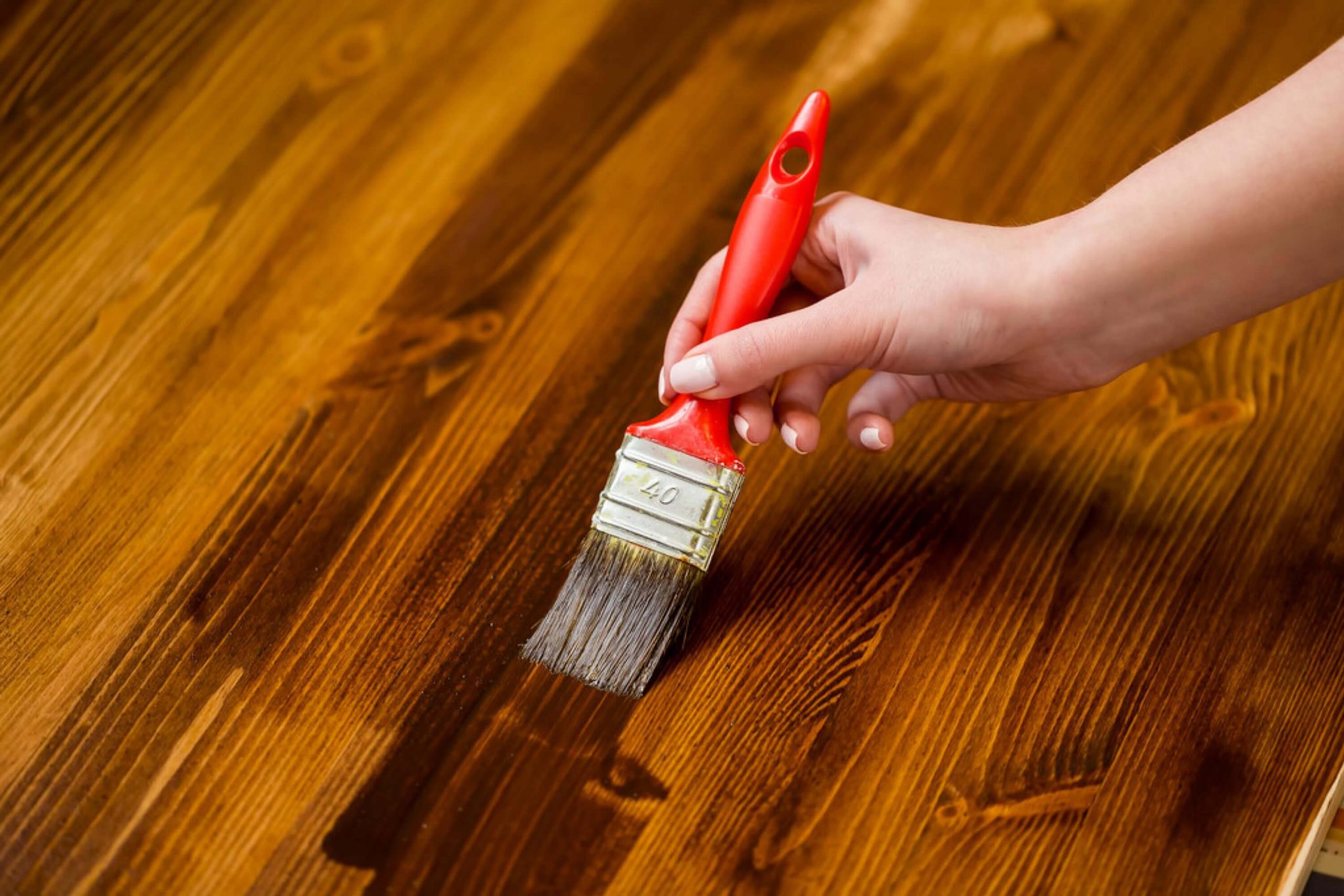 How to Get Dry Paint Off the Vinyl Floor