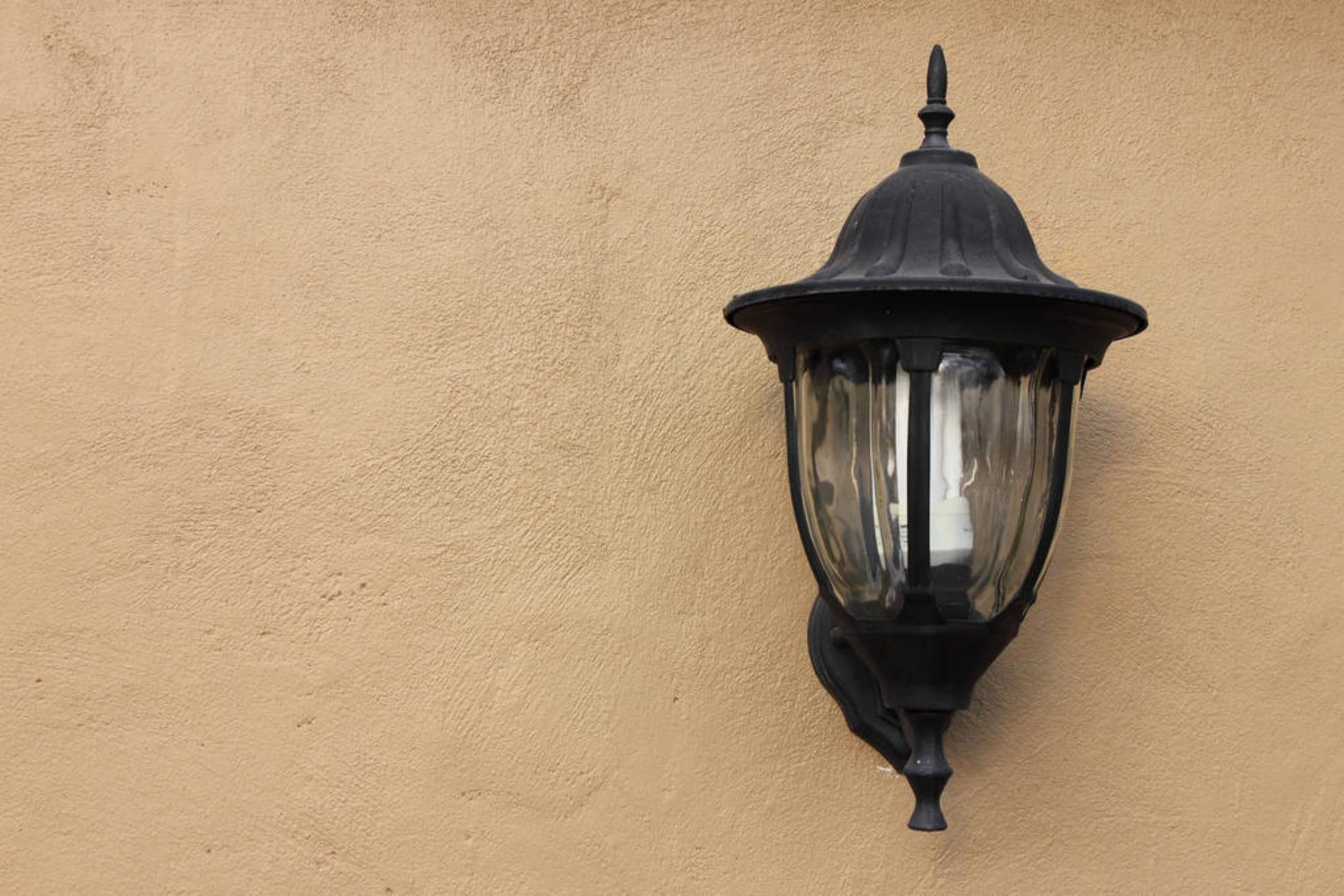 Things to Consider Before Buying Outdoor Wireless Lights