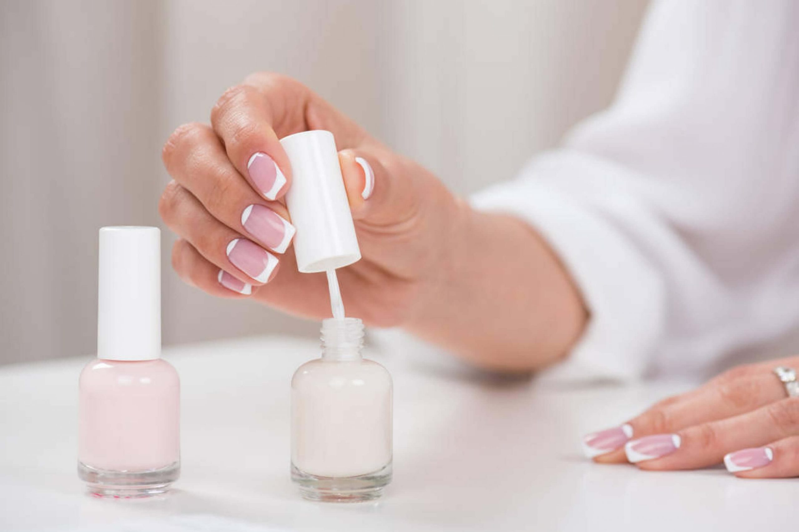 How to Get Rid Of Acrylic Nail Smell In the House