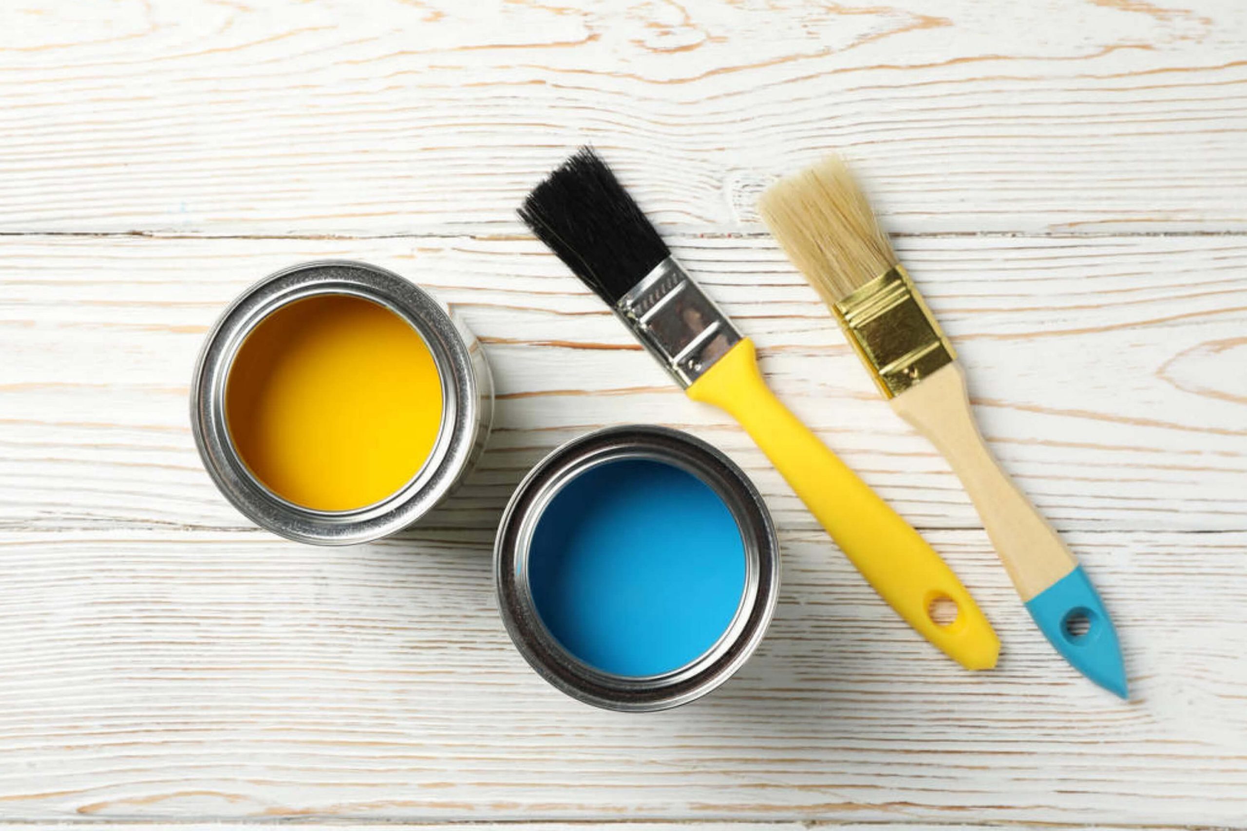 How to Remove Latex Paint From Plastic