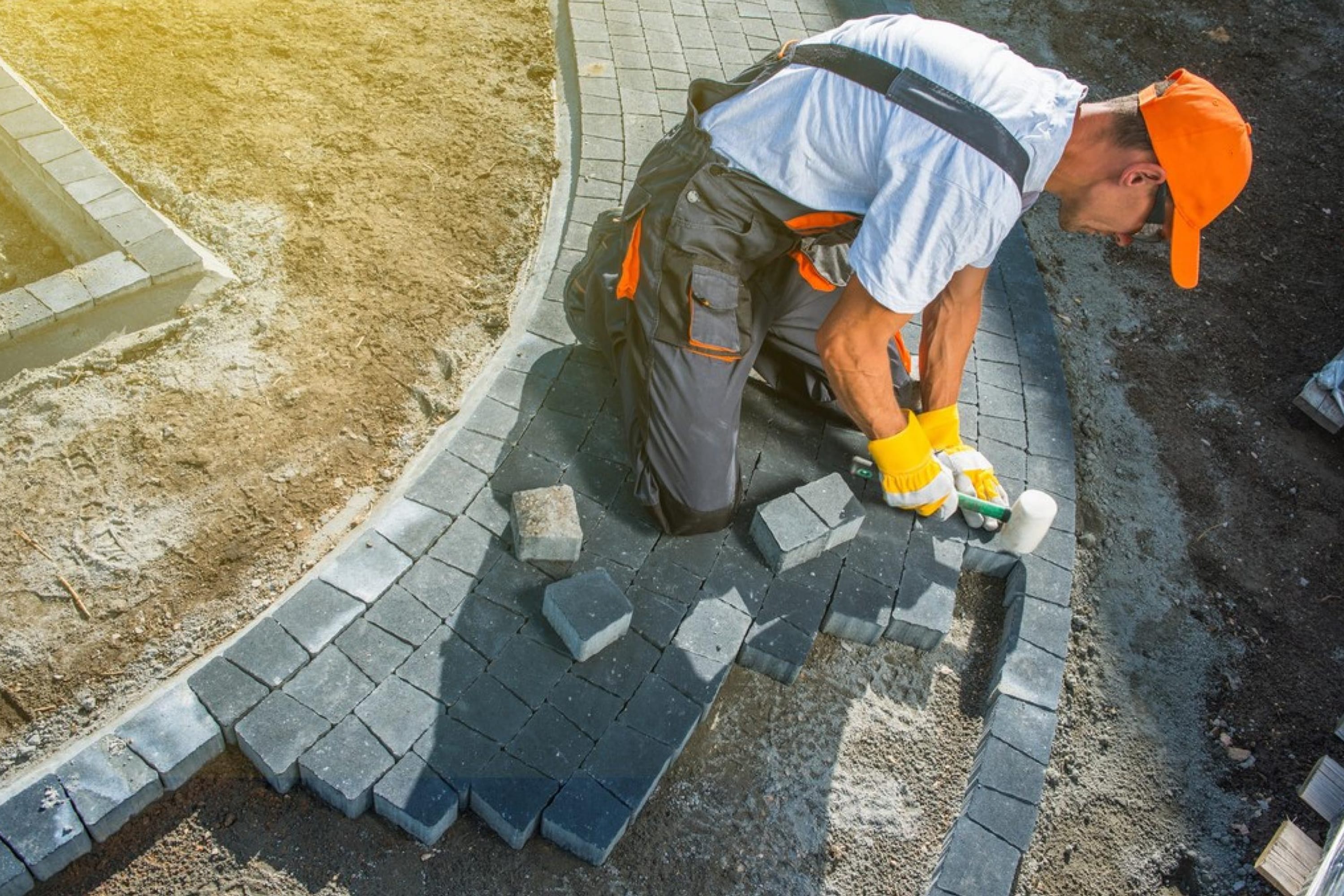 How to Grade a Driveway By Hand