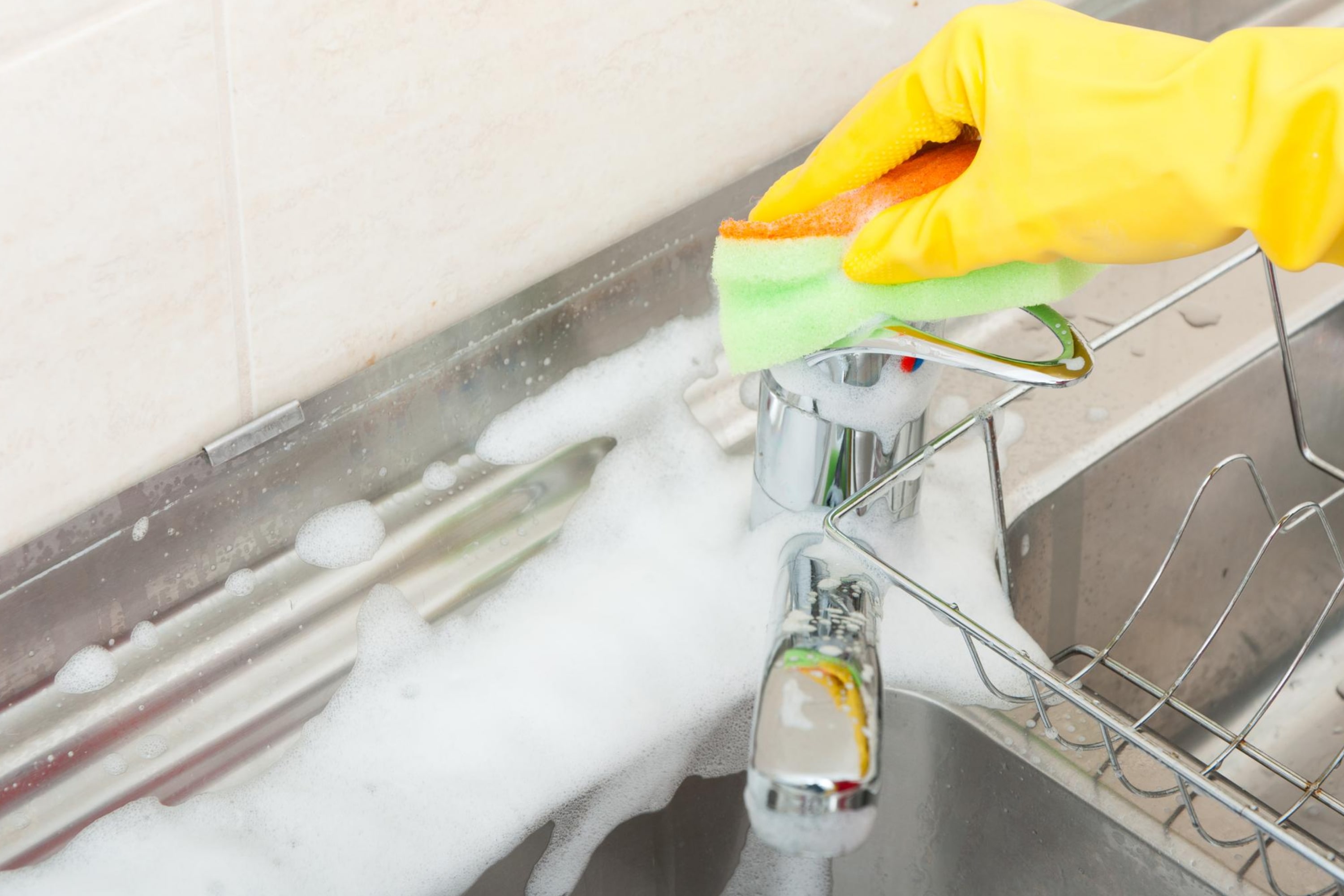 Always Prepare the Sink For the Paint Application