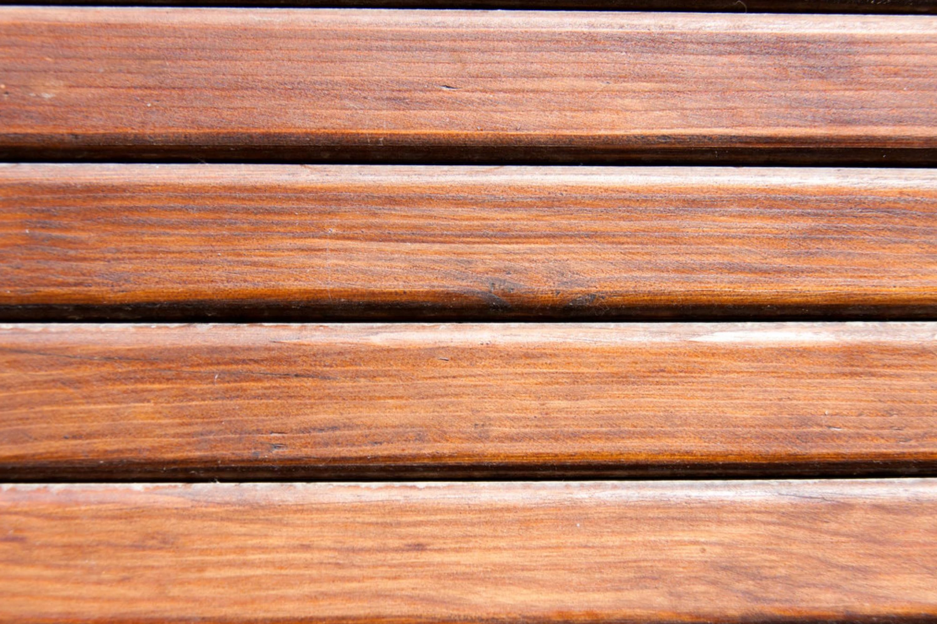 Can You Paint Teak Wood Furniture