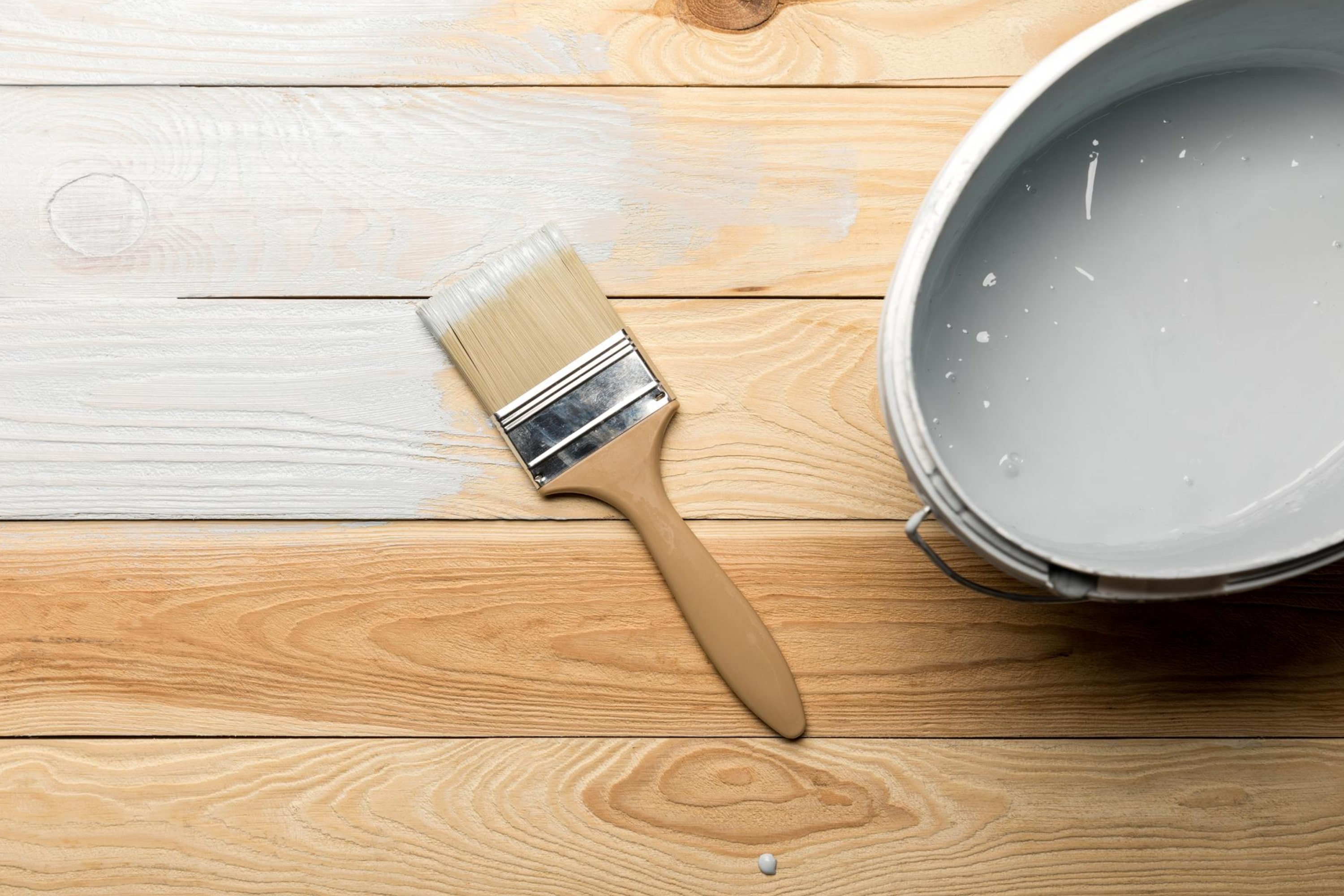 Prime Your Teak Wood Surface With a Stain Blocking Primer