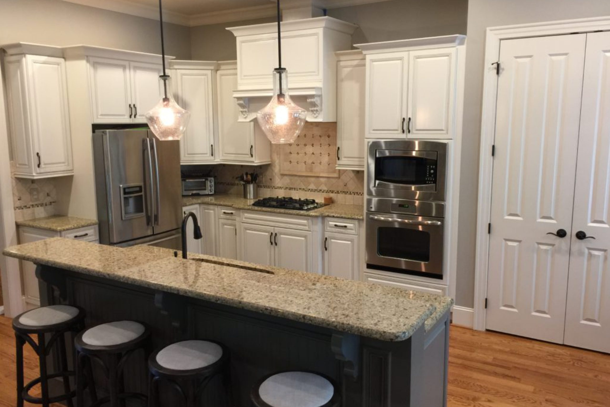 Moderate White SW 6140 Paint Color by SherwinWilliams Housekeepingbay