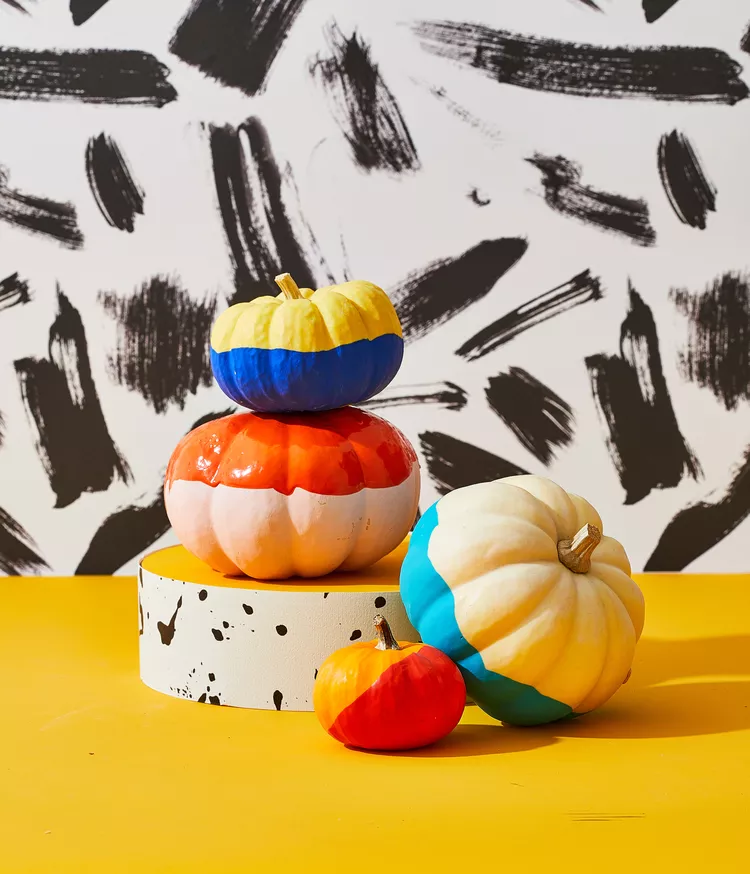 Modern-painted-pumpkins-CD_30340_Fjso0CMH4fQ9V8yRCtZfB7-7f82a05bc7384c1f9f2aded8880ac778