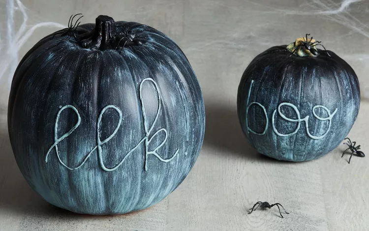 blue-ombre-pumpkins-dd57919c-0741485c594f48acb32a315d6300a534