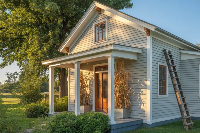 32 Trendy Farmhouse Exterior Paint Colors by Sherwin-Williams in 2025