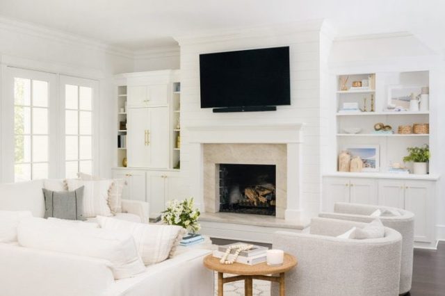 Benjamin Moore White Dove OC-17